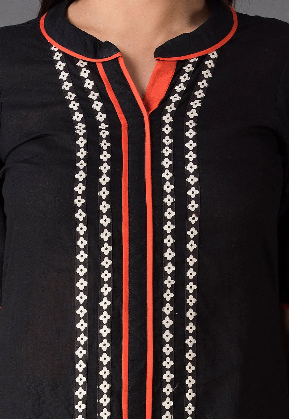 Abstract Printed Placket Cotton Asymmetric Kurta in Black