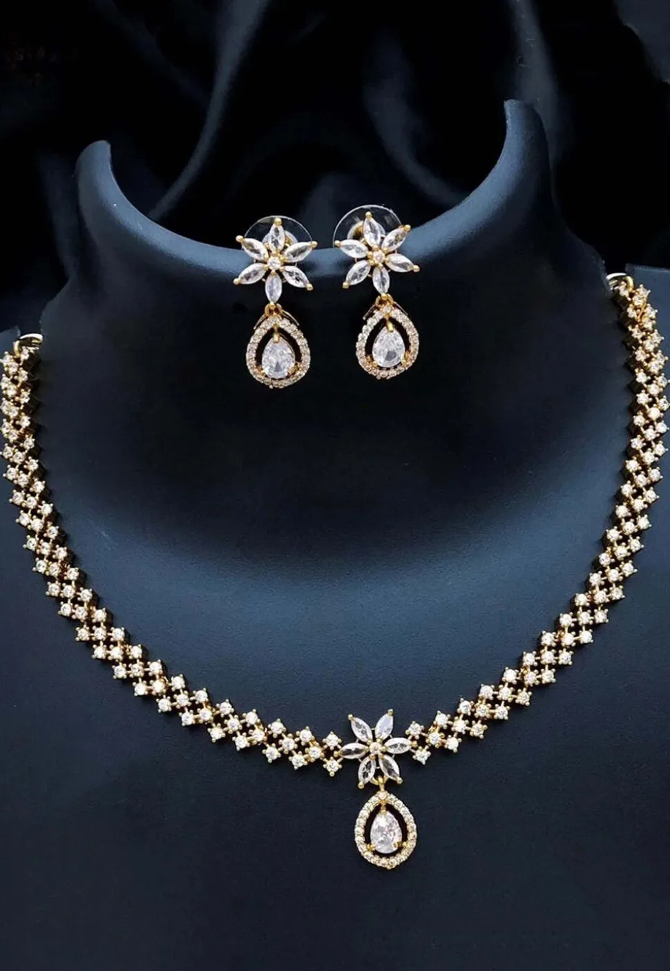American Diamond Studded Necklace Set