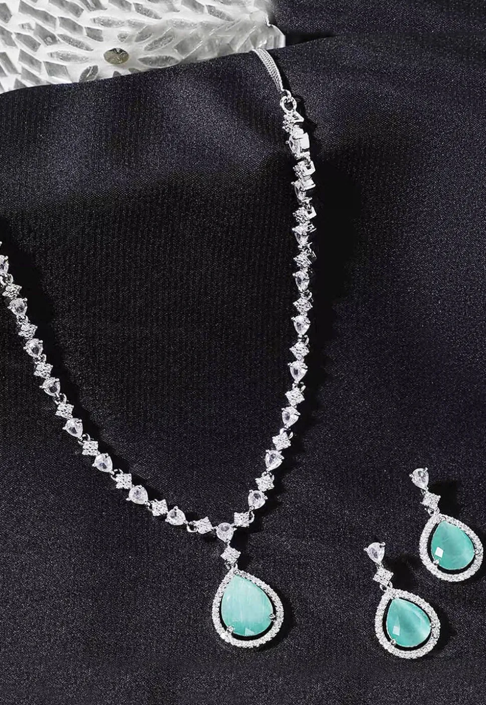 American Diamond Studded Necklace Set