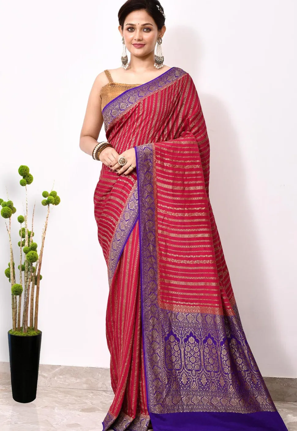 Banarasi Pure Chiffon Saree in Magenta