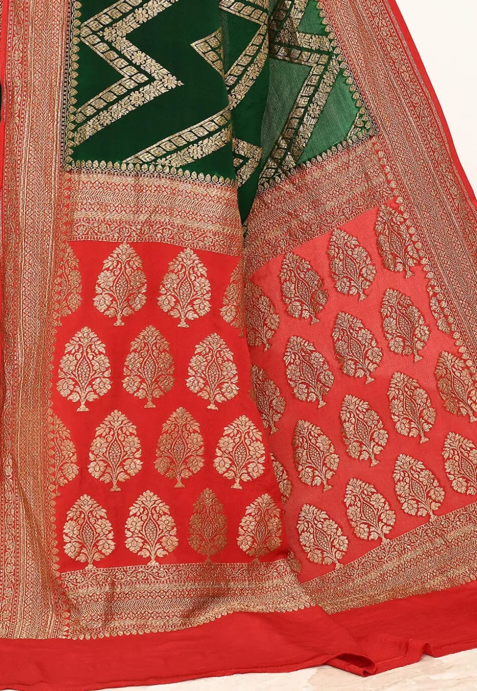 Banarasi Pure Crepe Silk Saree in Green