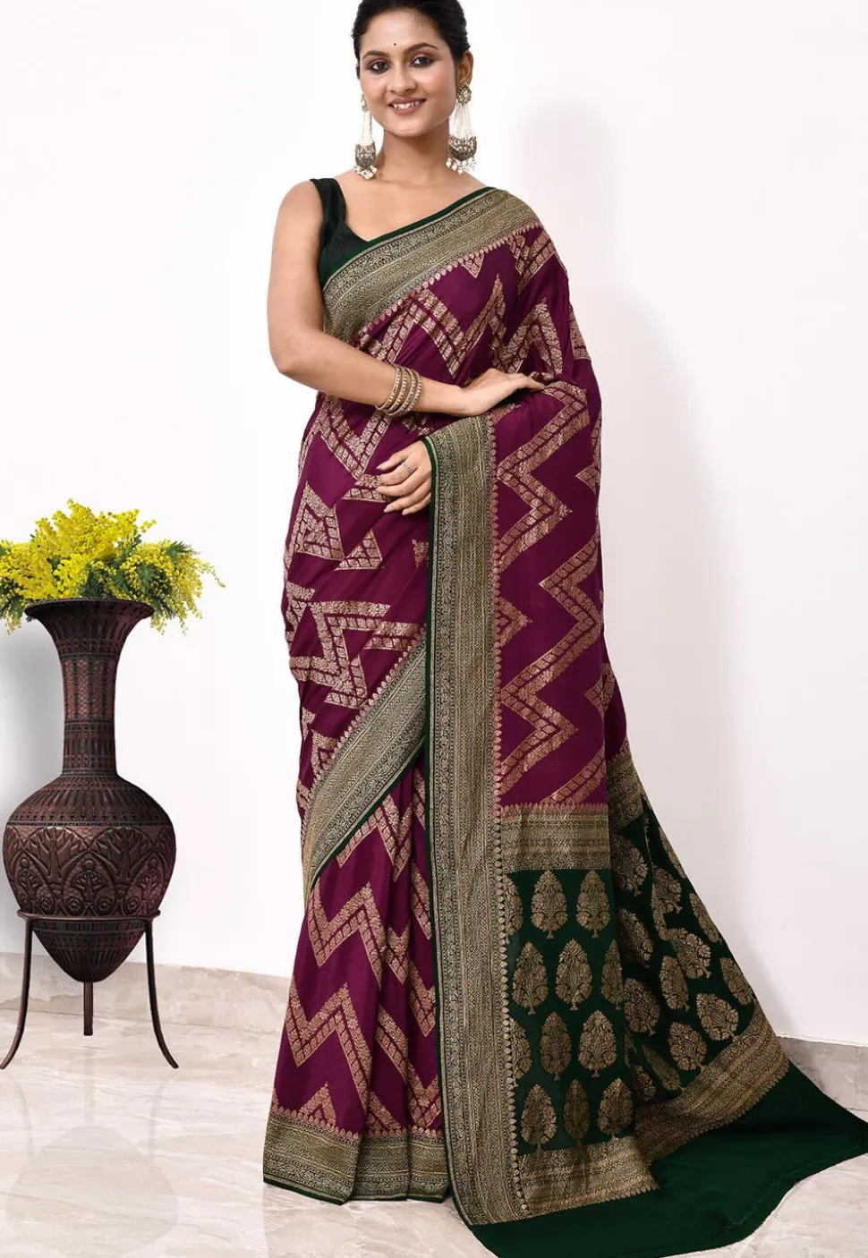 Banarasi Pure Crepe Silk Saree in Magenta