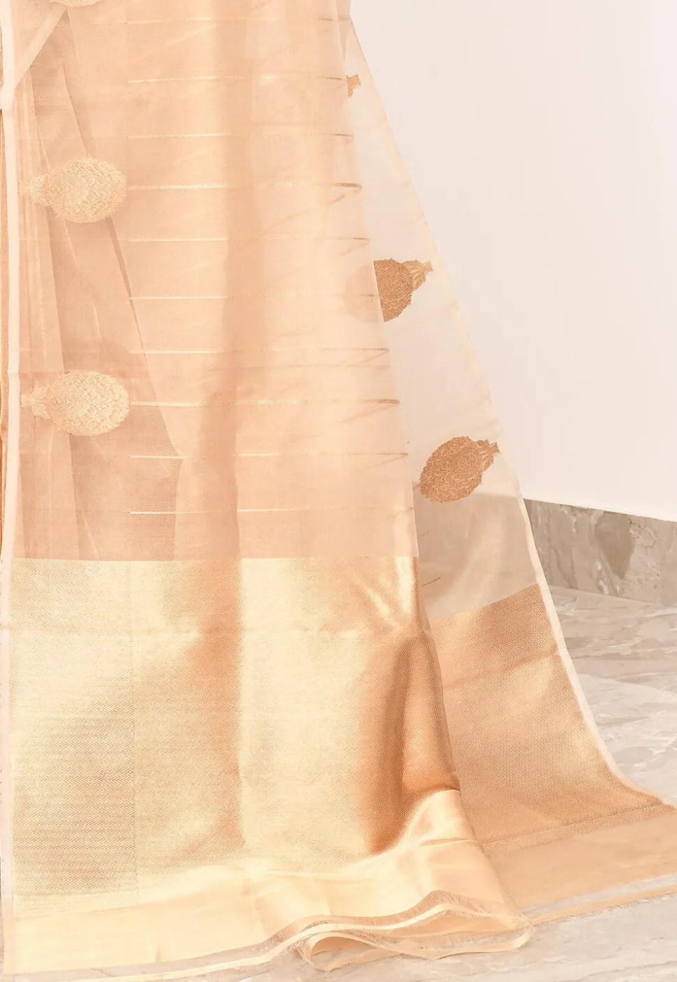 Banarasi Pure Tissue Silk Handloom Saree in Golden