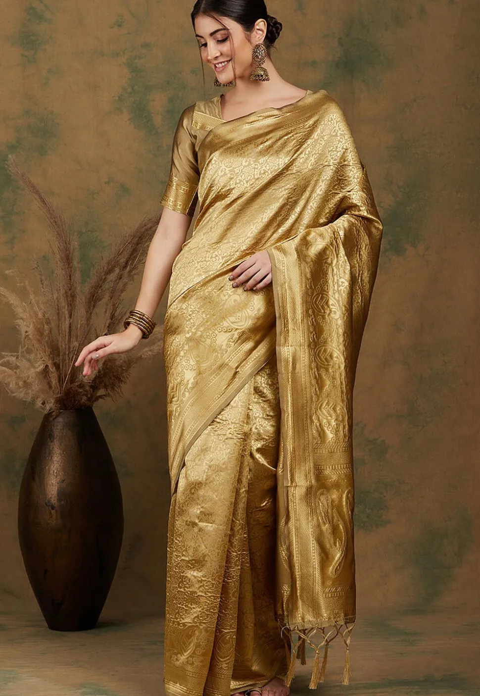 Banarasi Saree in Beige