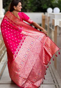 Banarasi Saree in Fuchsia