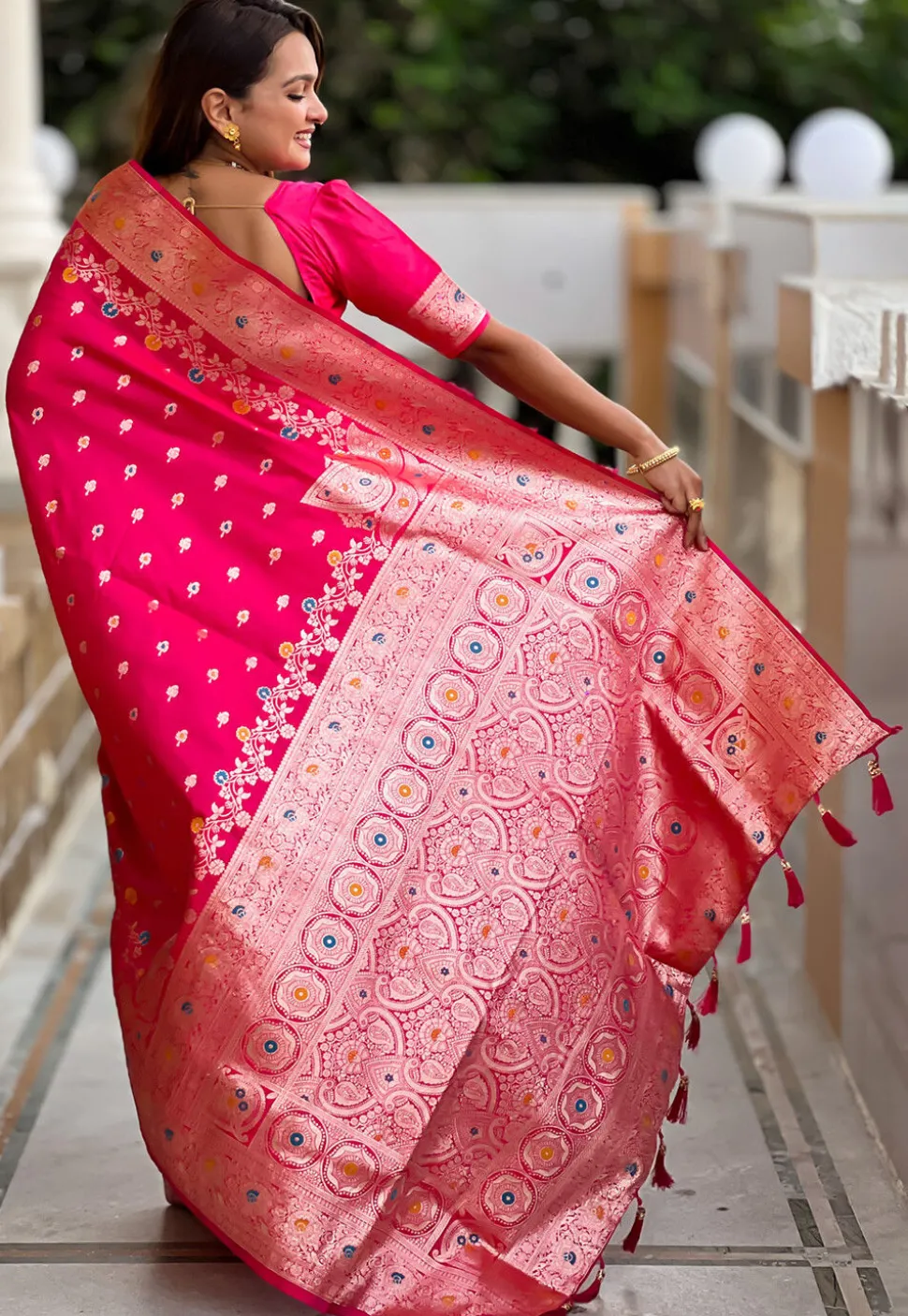 Banarasi Saree in Fuchsia