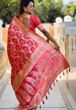 Banarasi Saree in Fuchsia