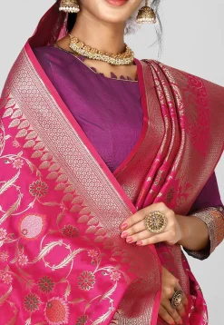 Banarasi Saree in Fuchsia