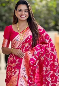 Banarasi Saree in Fuchsia