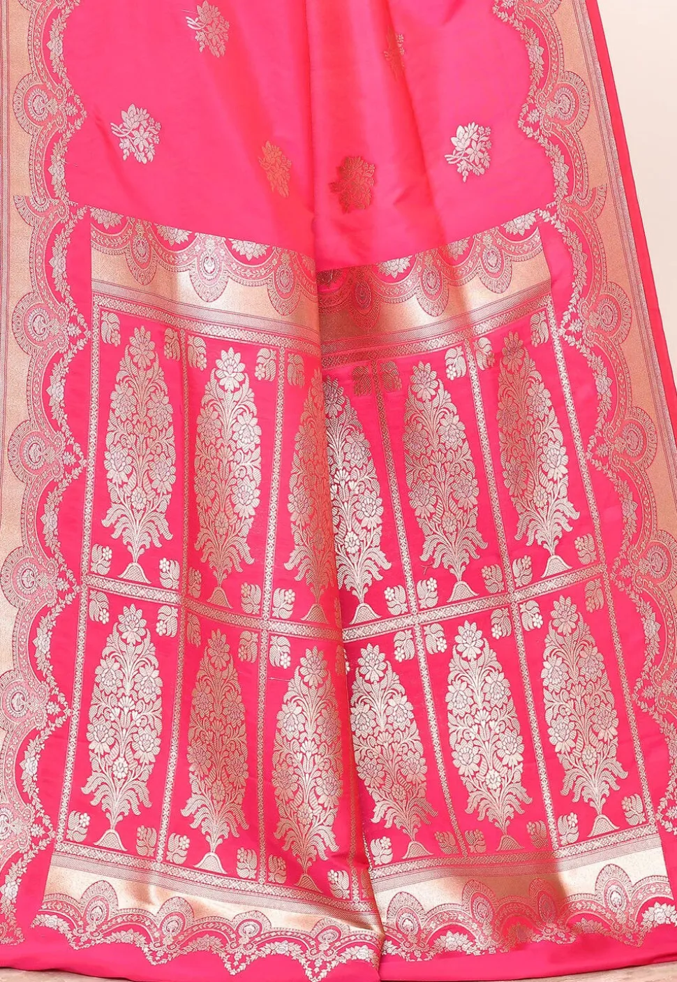 Banarasi Saree in Pink