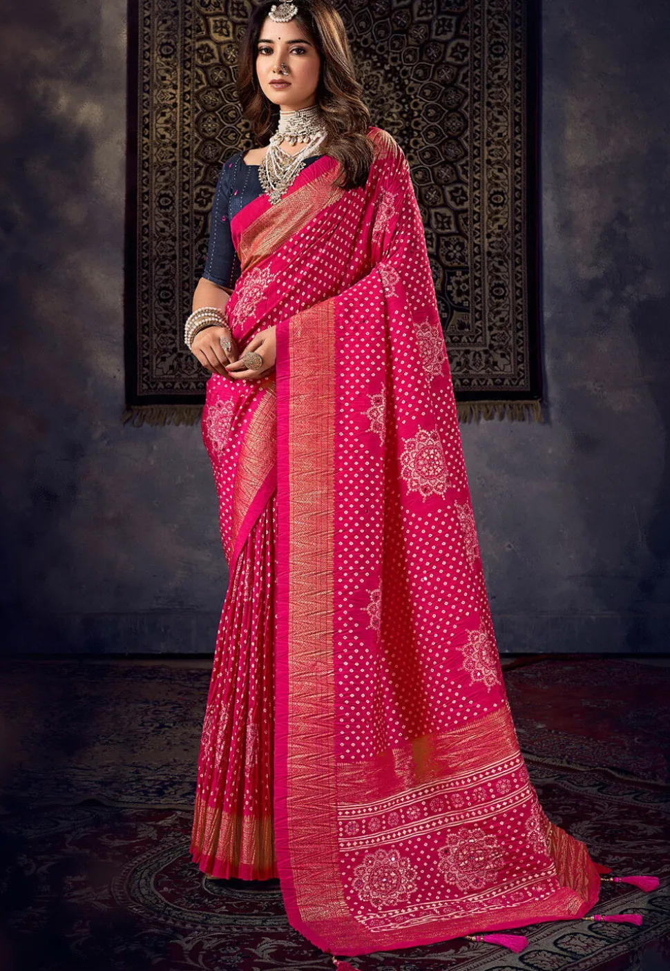 Bandhej Printed Art Silk Saree in Fuchsia