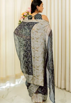Bandhej Printed Chiffon Saree in Black