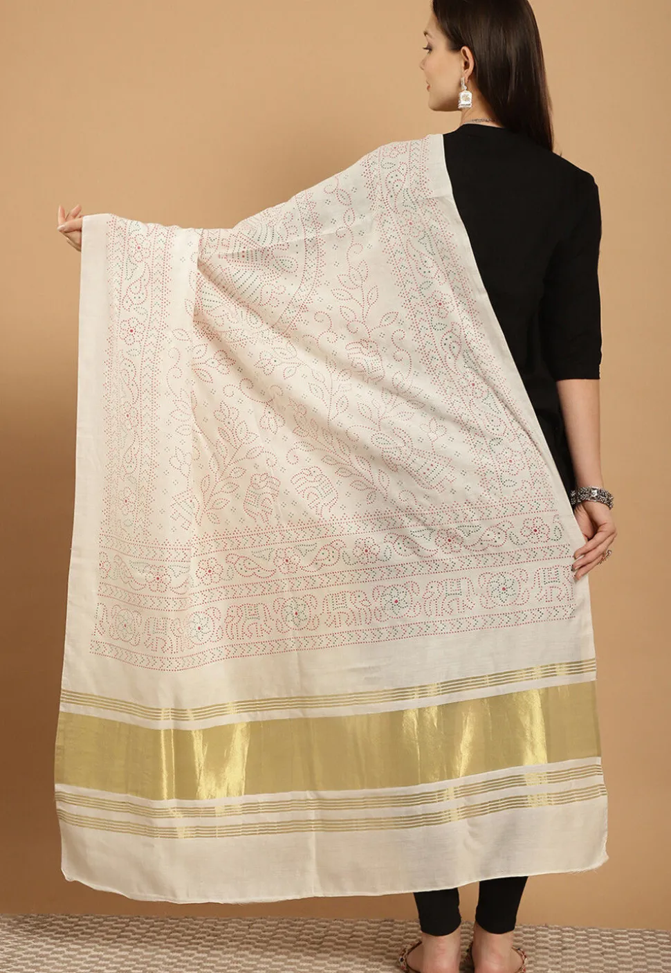 Bandhej Printed Muslin Silk Dupatta in Off White