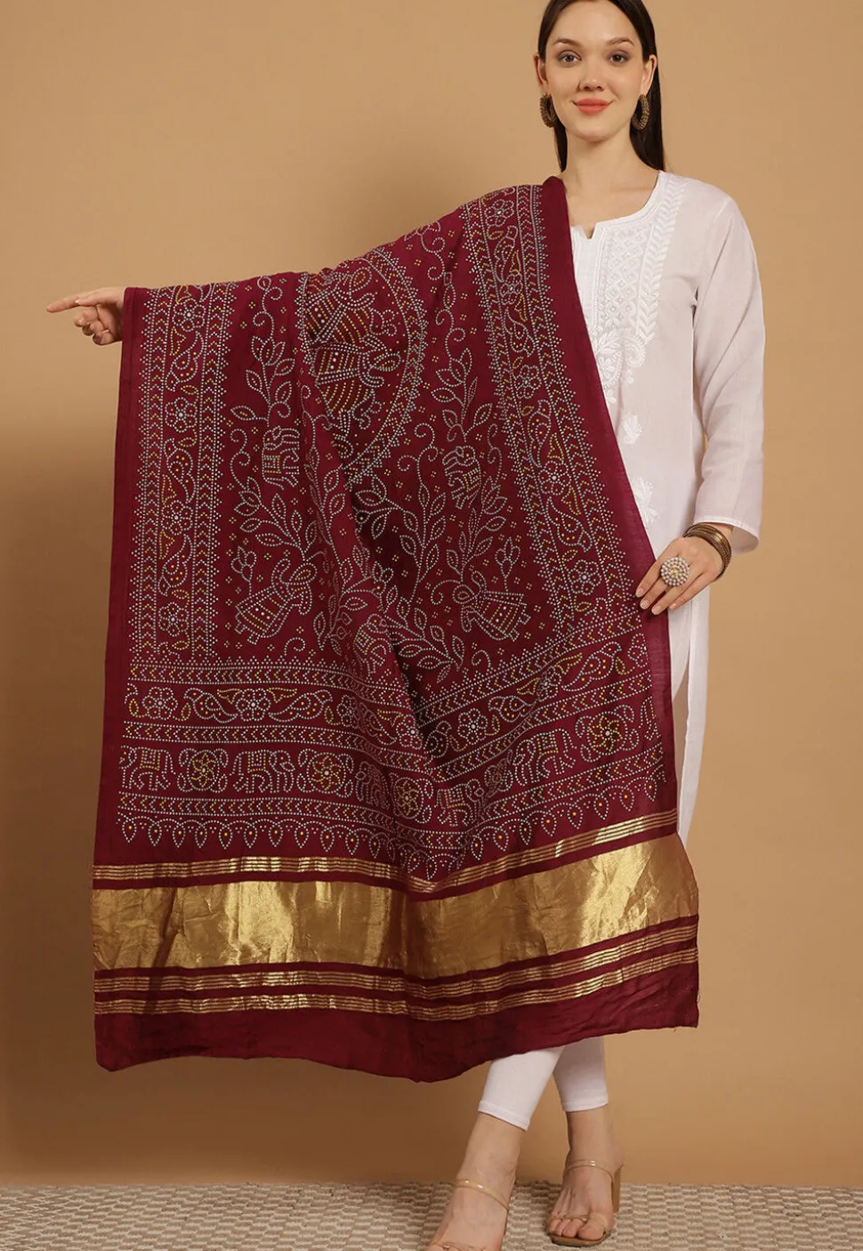 Bandhej Printed Muslin Silk Dupatta in Maroon