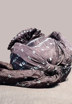 Bandhej Printed Taffeta Silk Turban in Black