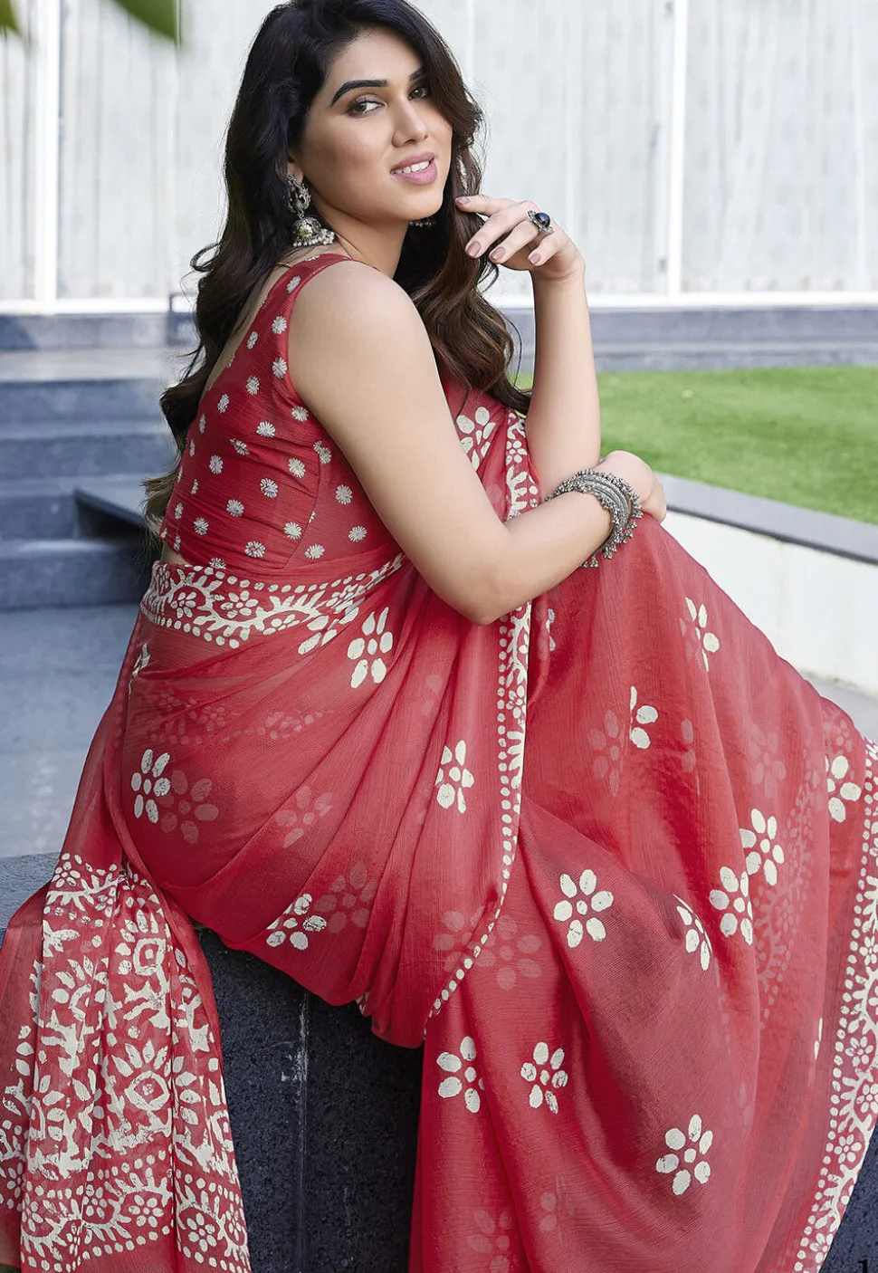 Batik Printed Chinon Chiffon Saree in Peach
