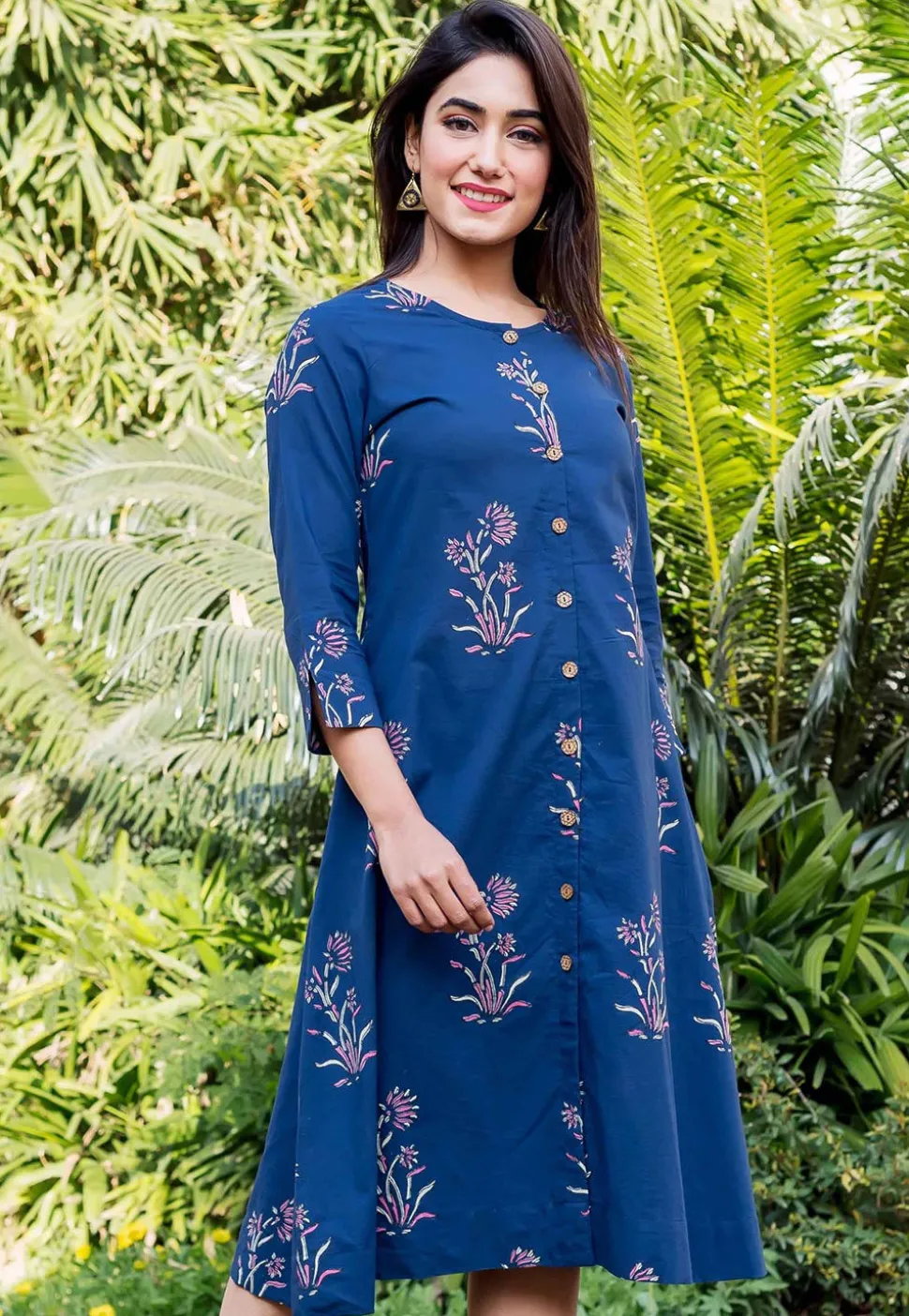 Block Printed Cotton Button Down Kurta in Dark Blue