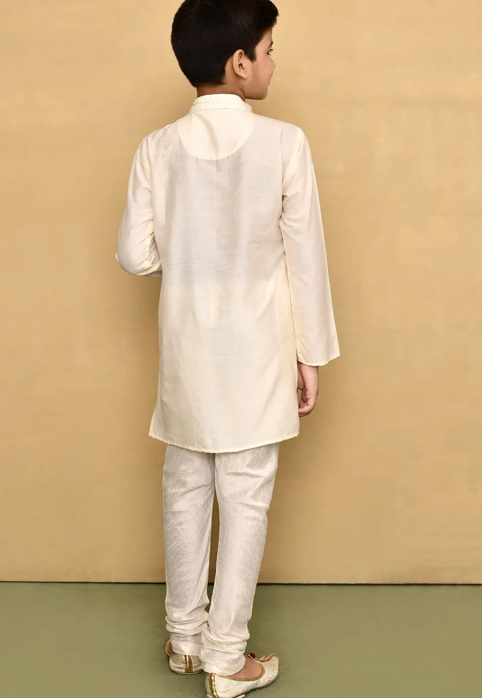 Chikankari Cotton Silk Kurta Set in Off White