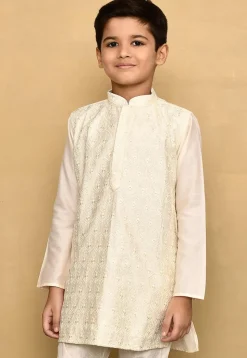 Chikankari Cotton Silk Kurta in Off White