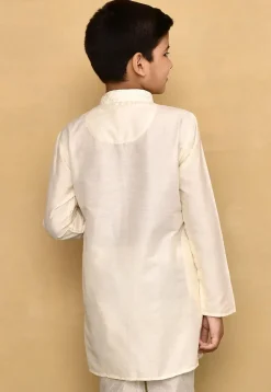 Chikankari Cotton Silk Kurta in Off White