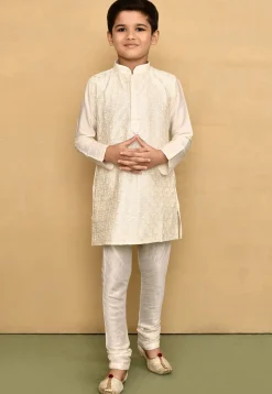 Chikankari Cotton Silk Kurta in Off White