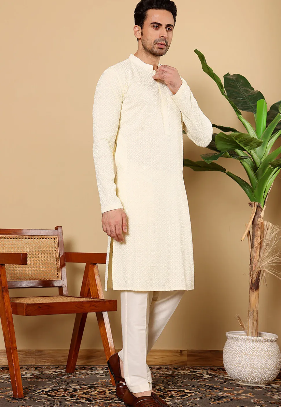 Chikankari Viscose Rayon Kurta in Cream