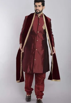 Contrast Border Velvet Dupatta in Maroon