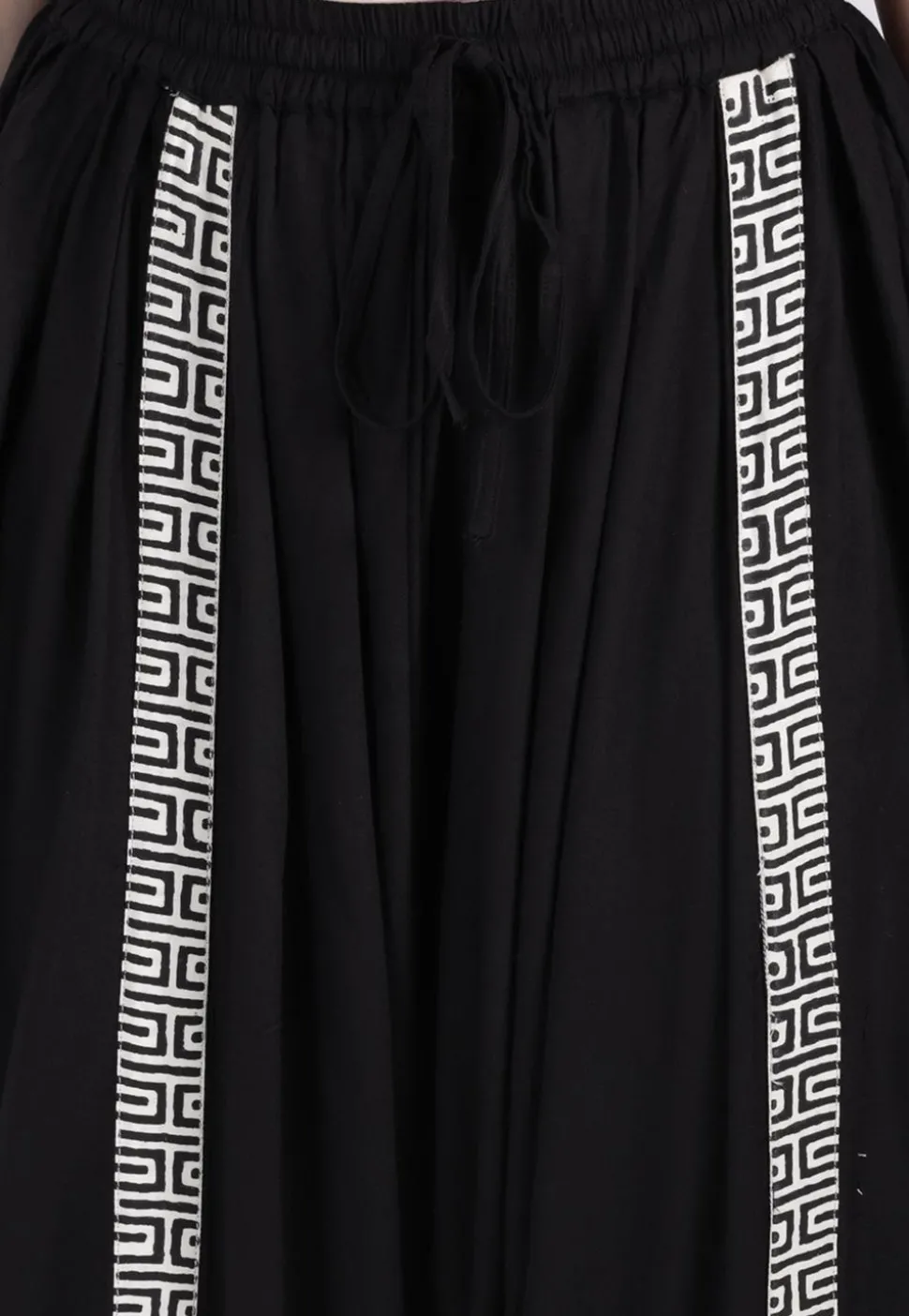 Contrast Border Viscose Cotton Dhoti Pant in Black