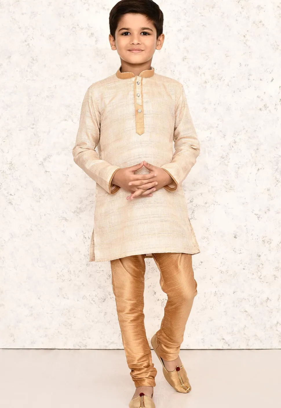 Contrast Collar Jute Cotton Kurta in Beige