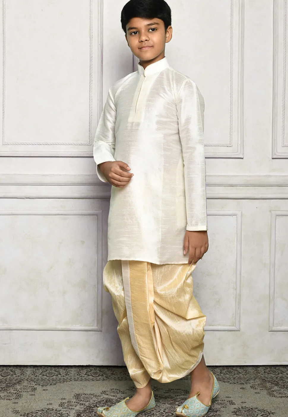 Contrast Trim Dupion Silk Dhoti Kurta in Off White