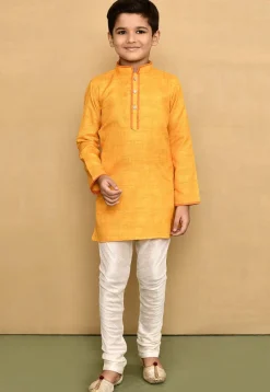 Contrast Trim Jute Cotton Kurta in Yellow