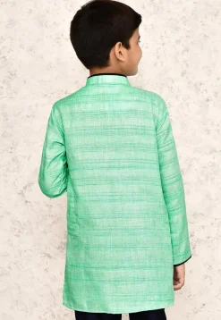 Contrast Trim Jute Cotton Kurta in Green