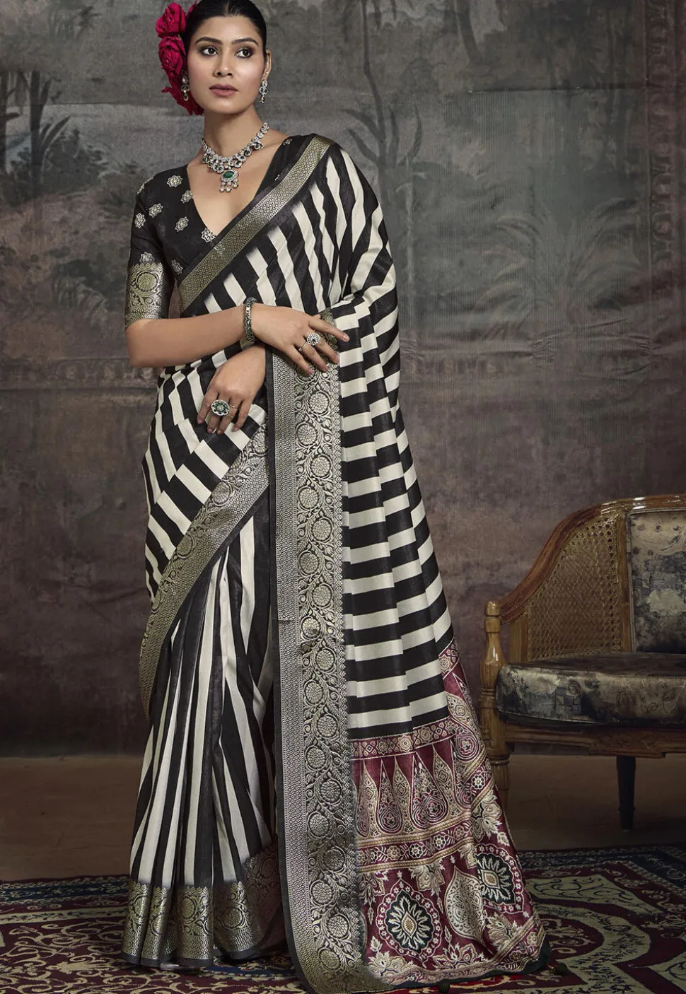 Digital Printed Art Silk Saree in Off White and Black