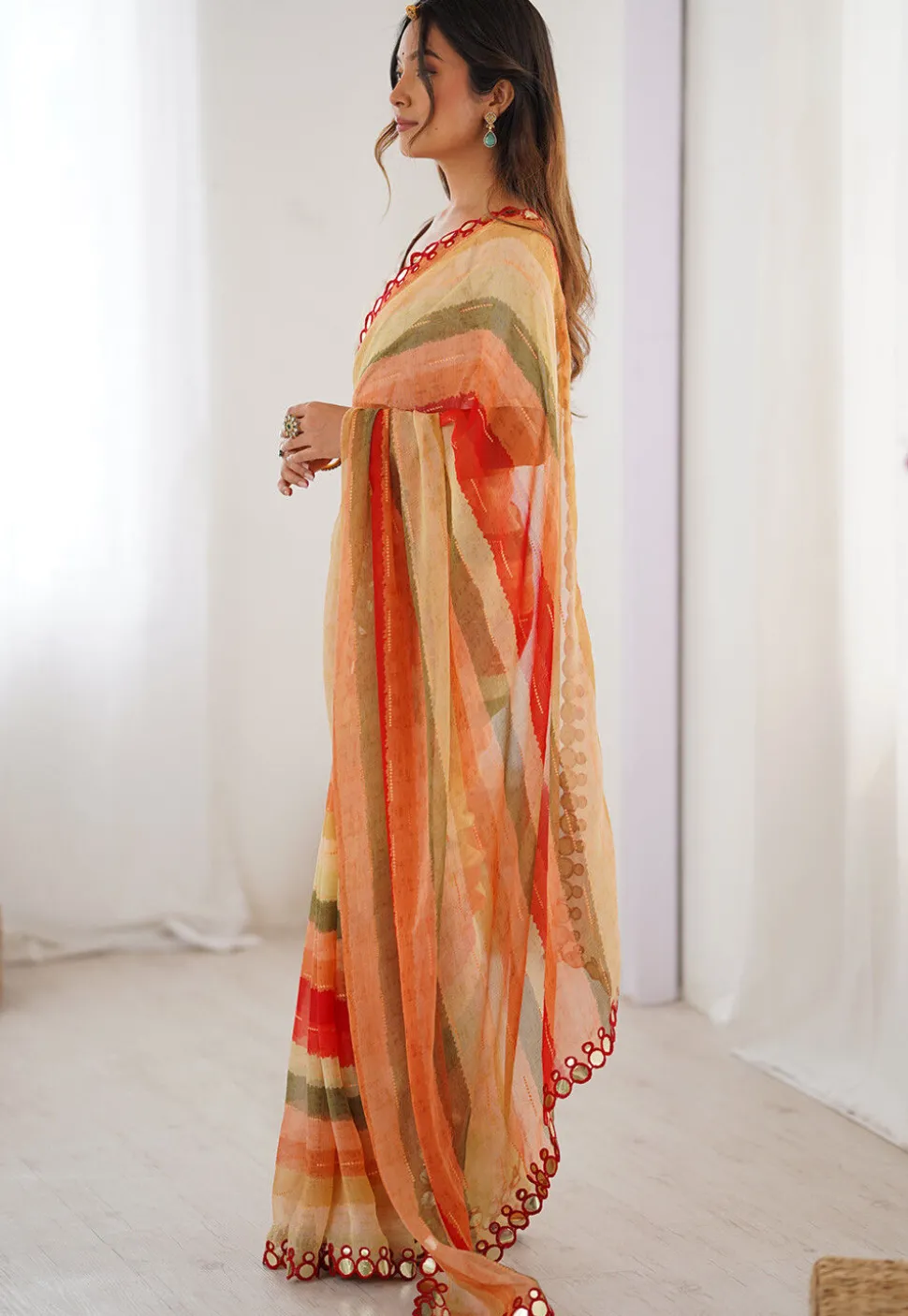 Digital Printed Chiffon Saree in Multicolor