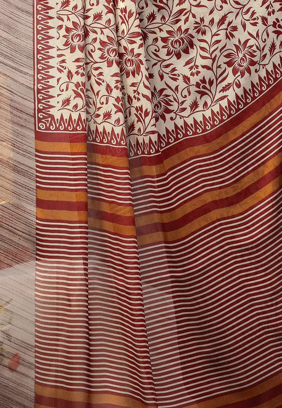 Digital Printed Chiffon Saree in Beige and Maroon