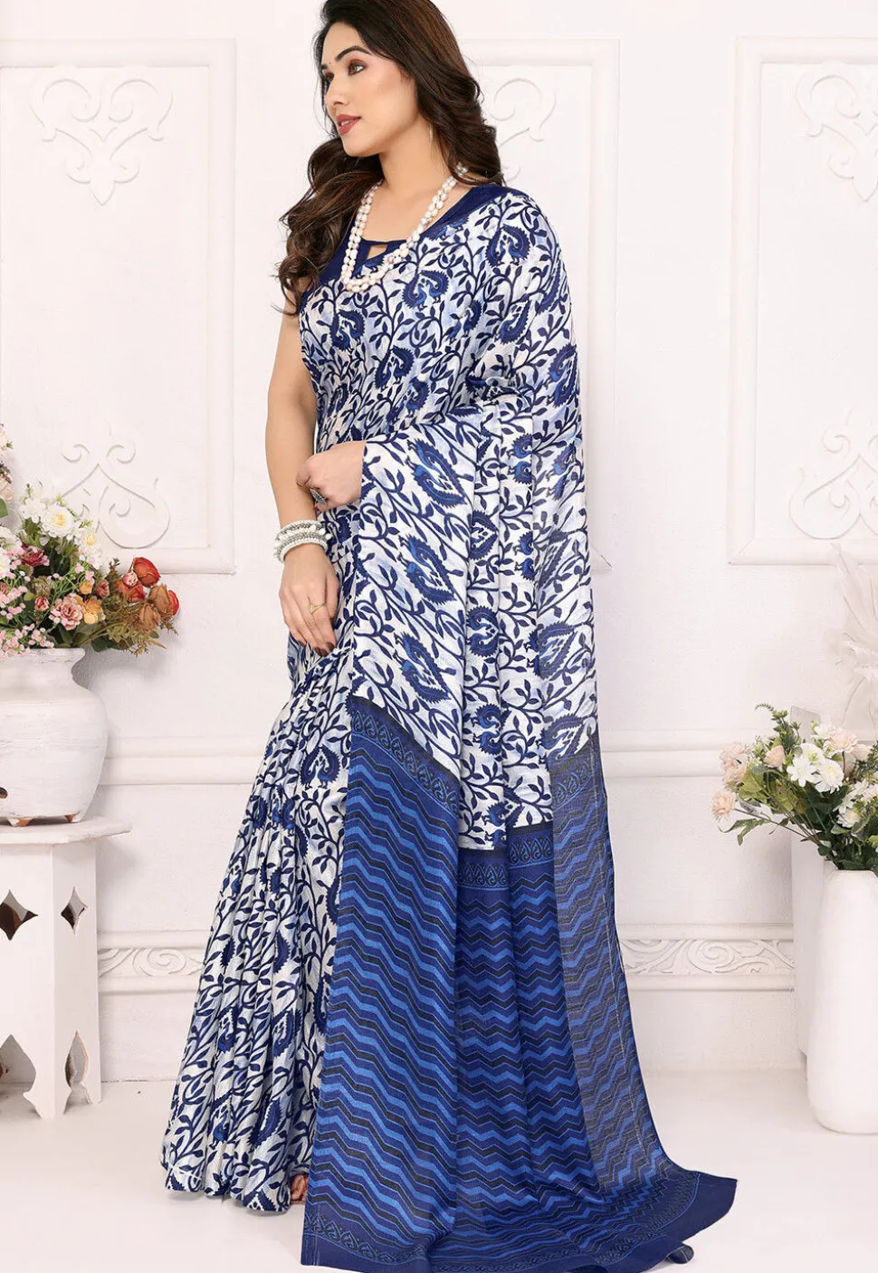 Digital Printed Cotton Saree in Off White