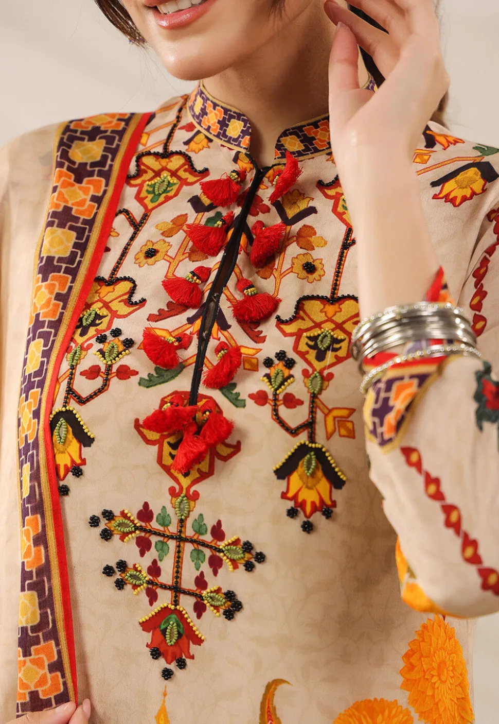 Digital Printed Crepe Pakistani Suit in Light Beige