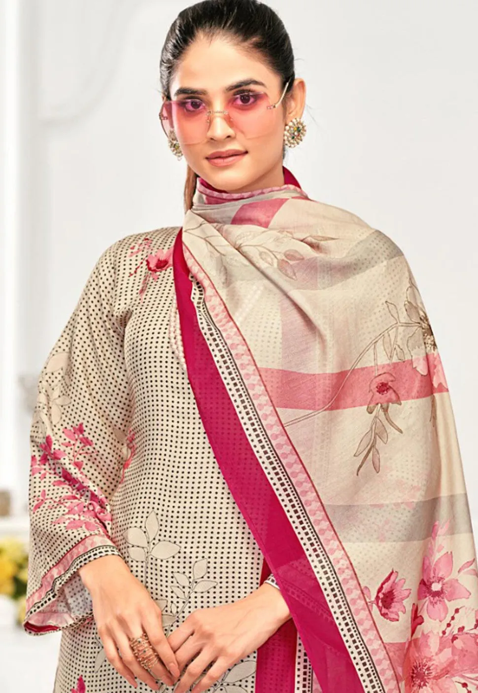 Digital Printed Crepe Pakistani Suit in Cream