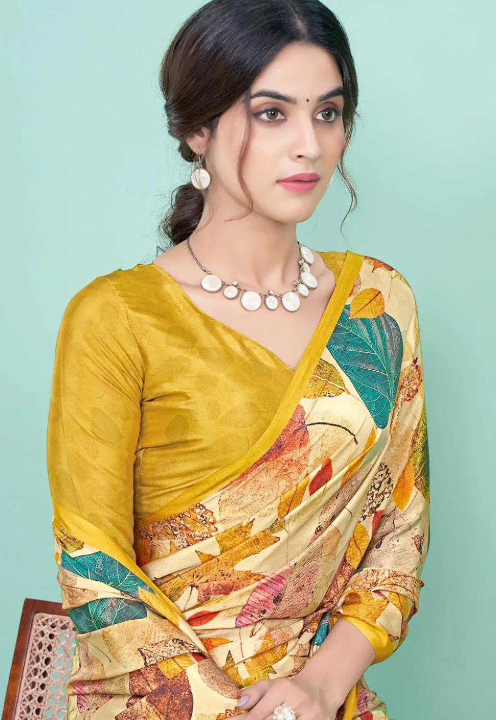 Digital Printed Crepe Saree in Multicolor