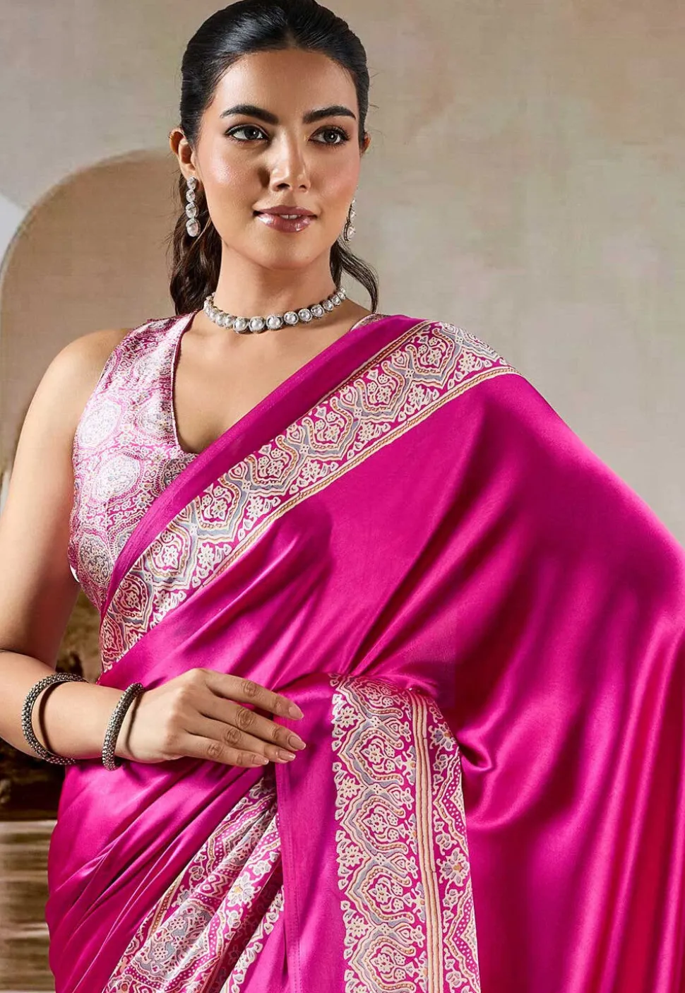 Digital Printed Crepe Saree in Fuchsia