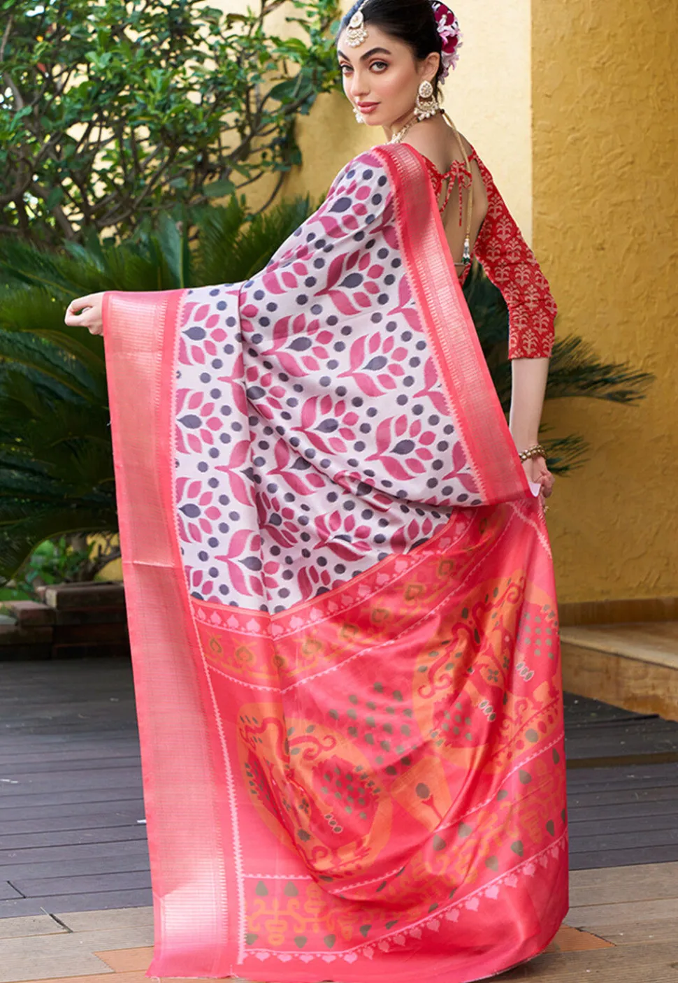 Digital Printed Crepe Saree in Off White
