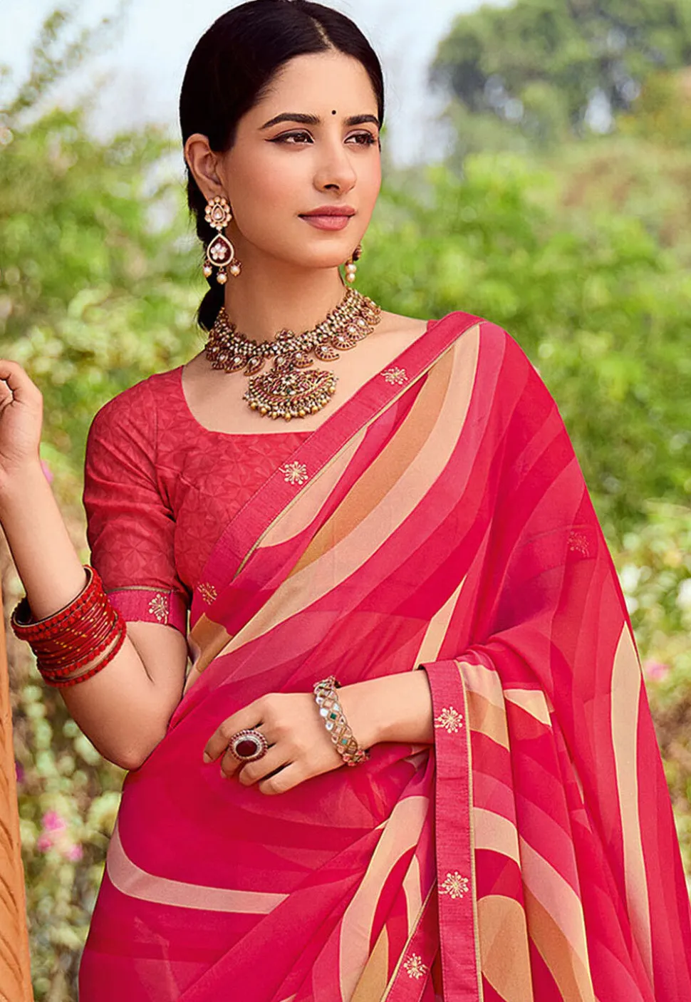 Digital Printed Georgette Saree in Fuchsia