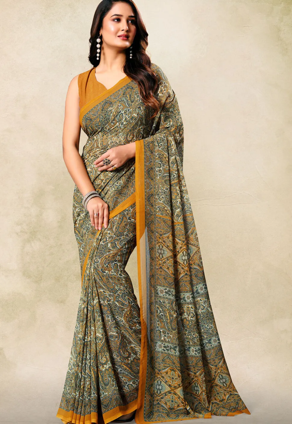 Digital Printed Georgette Saree in Multicolor
