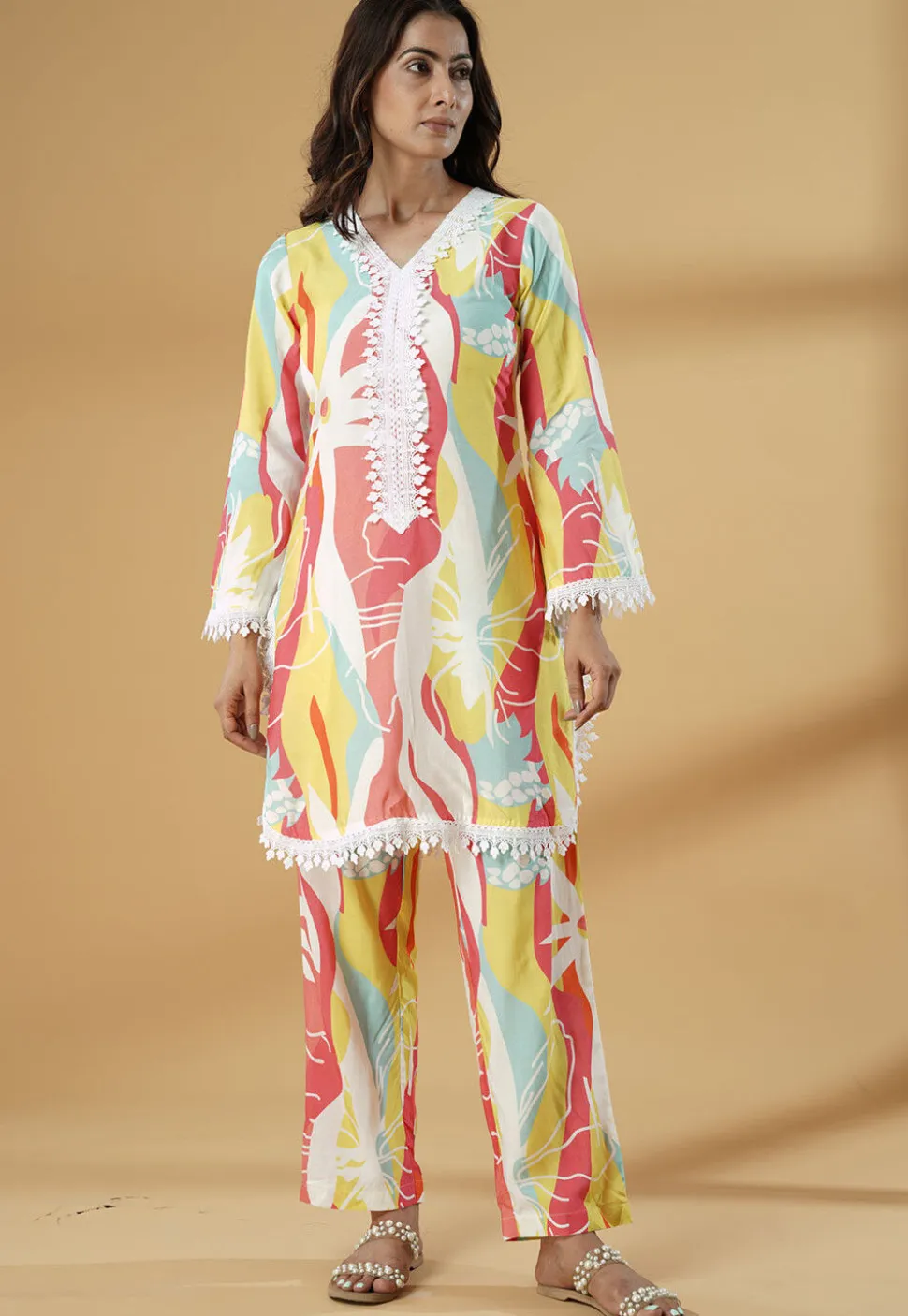 Digital Printed Muslin Silk Straight Kurta Set in Multicolor