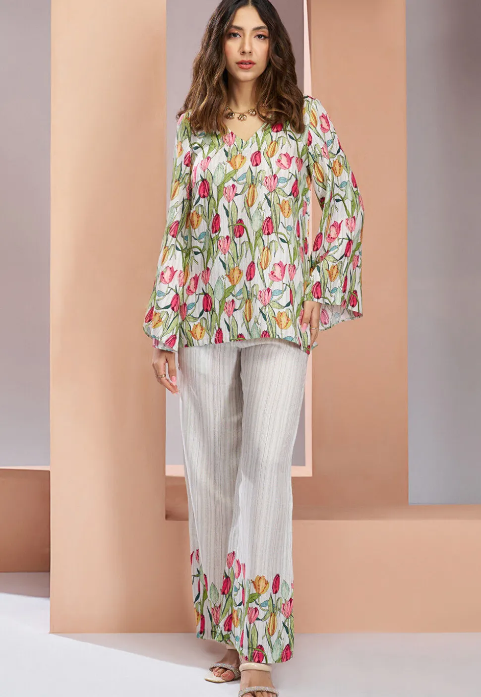 Digital Printed Muslin Silk Top Set in Off White