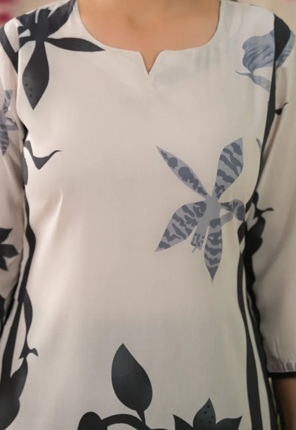 Digital Printed Muslin Silk Pakistani Suit in Off White