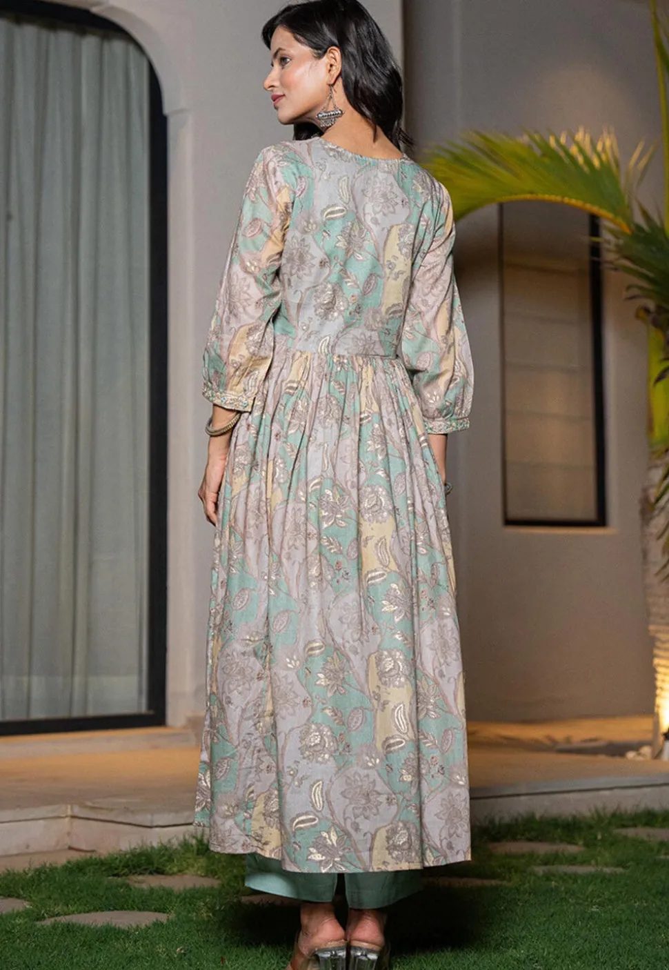 Digital Printed Organic Cotton and Malmal Cotton Punjabi Suit in Grey