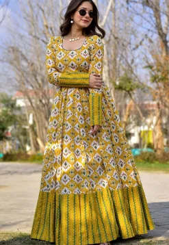 Digital Printed Pure Muslin Cotton in Yellow