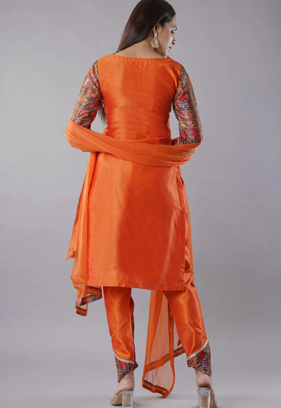 Digital Printed Raw Silk Punjabi Suit in Multicolor