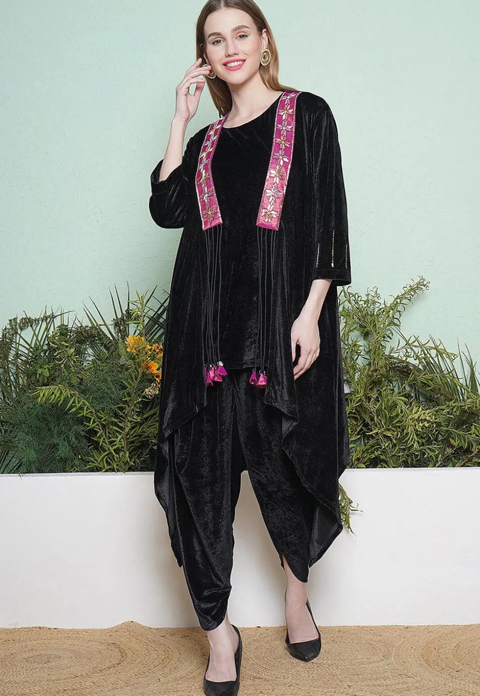 Embellished Velvet High Low Kurta Set in Black